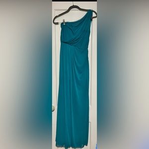 Teal stunner! Size: 6